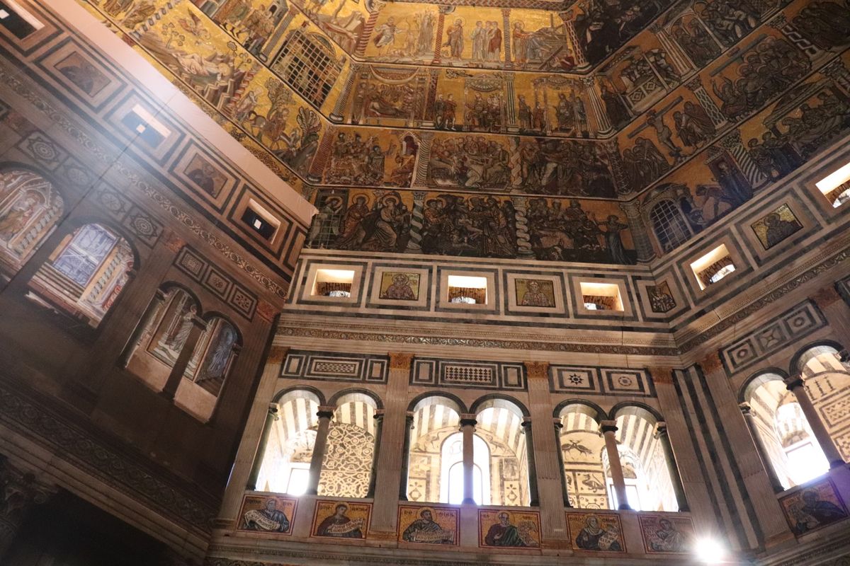 
ヴェネツィアから電車でフィレンツェへ
いちばんの目的はイタリアの最も美し...