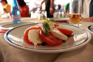

この旅で食べたものの一部

ヴェネツィアで大好物のトマト🍅
フィレンツ...