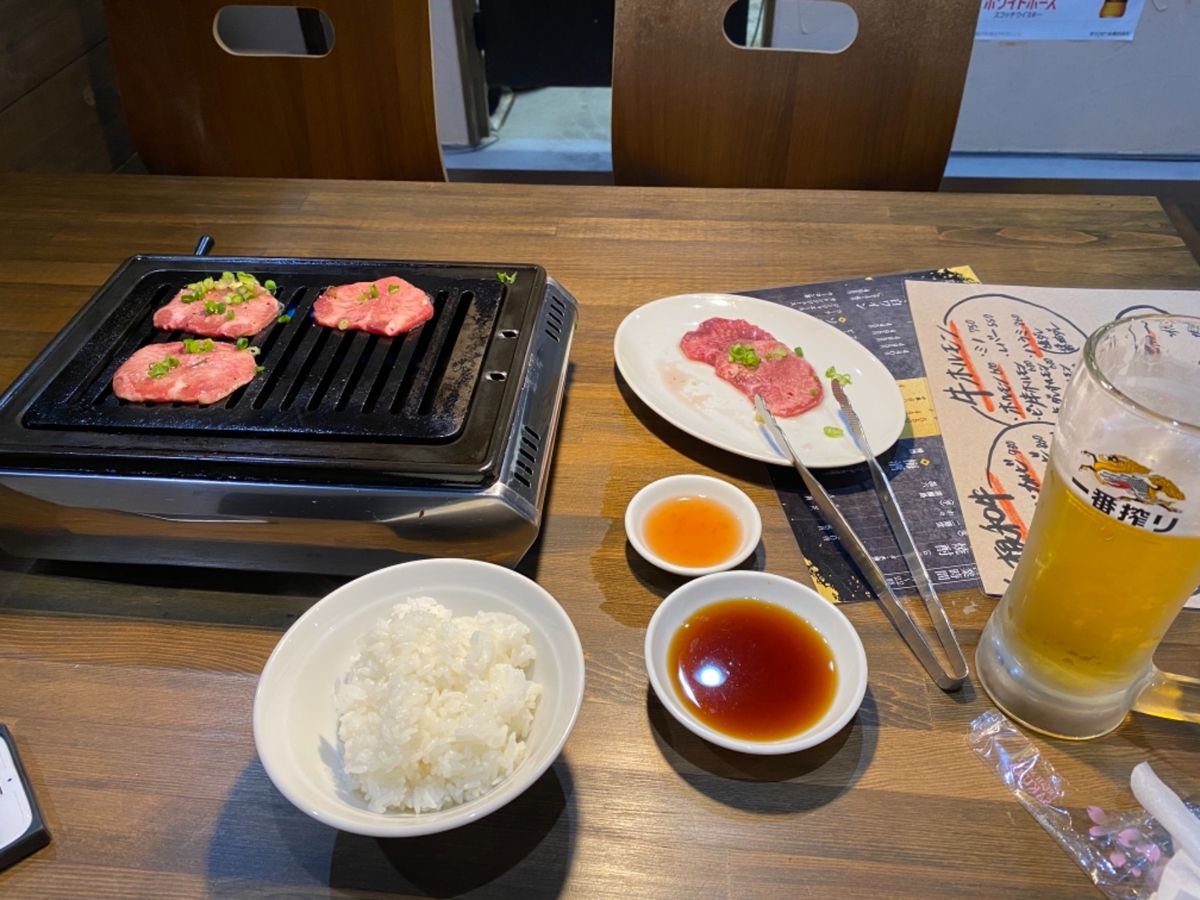 カルビ屋慶

本当は海鮮の食堂に行こうと思ってたら
コロナの影響？なのか閉...