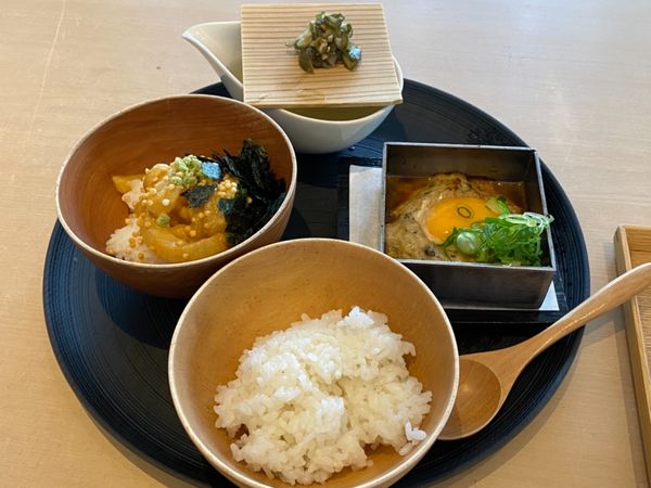 日本・東京都「久しぶりの東京」の写真：茶洒 金田中

表参道ど真ん中に
こんな...