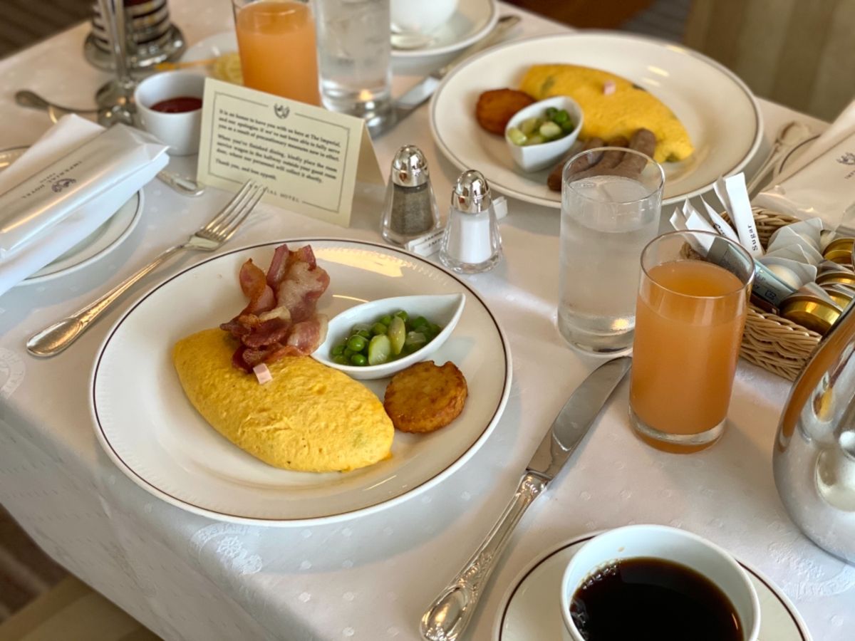 急遽延泊することになったので
友達が宿泊してた帝国ホテルに便乗することに
...