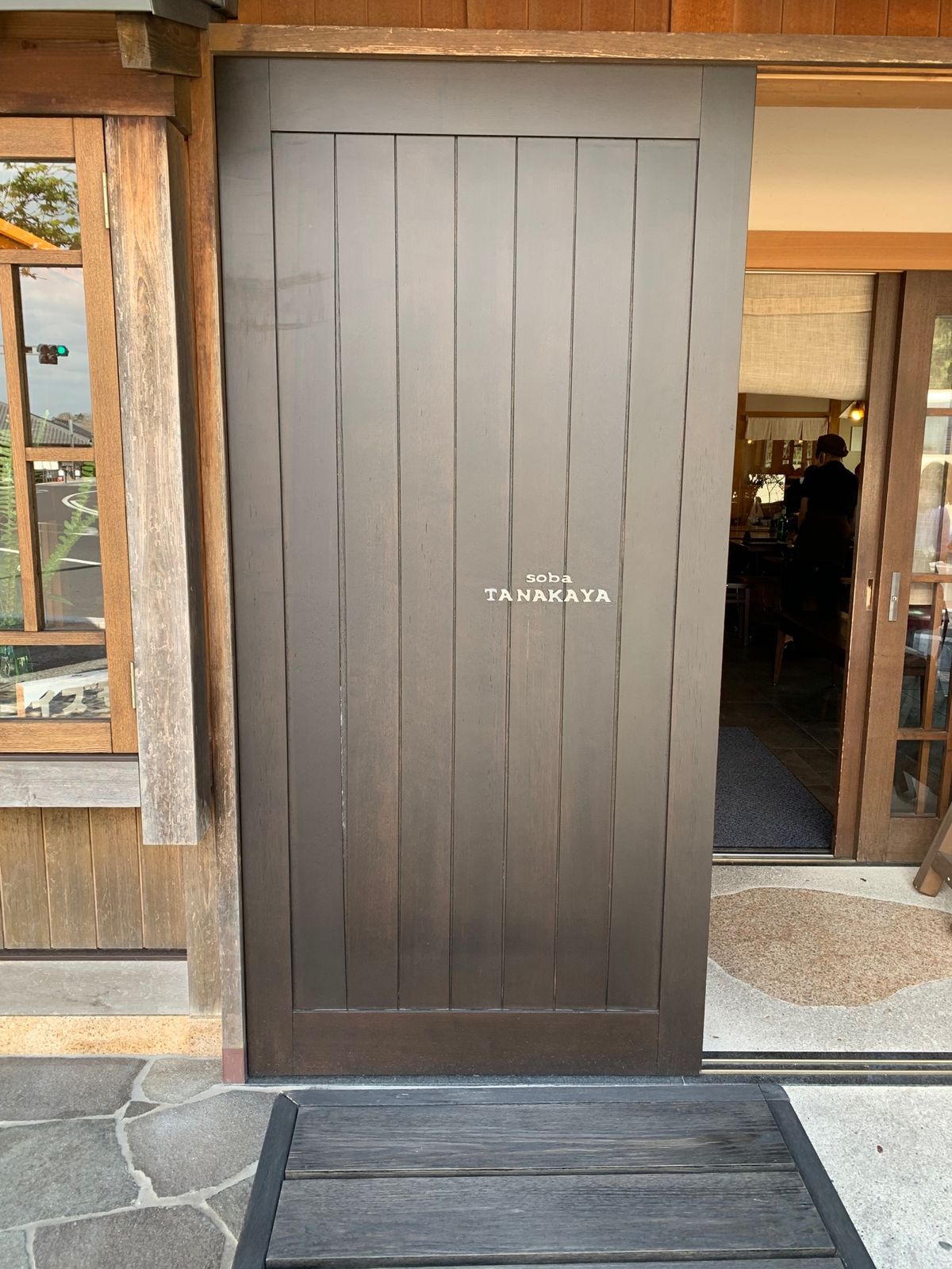 ピークを過ぎていたからか、並ばず入店。
初めて食べた出雲蕎麦♡
久しぶりの...