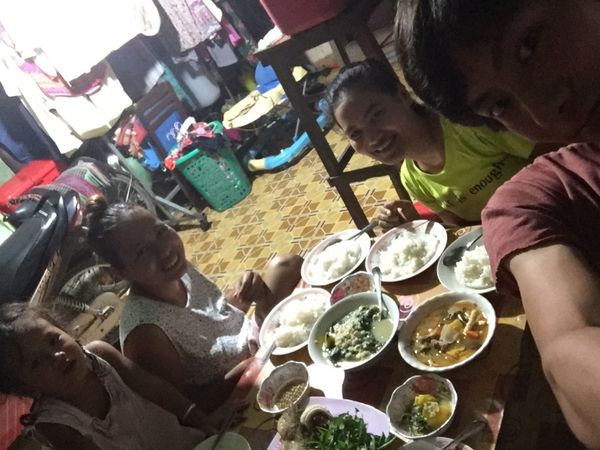 カンボジア「プノンペン。」の写真：キリングフィールド、トゥールスレン博物館。