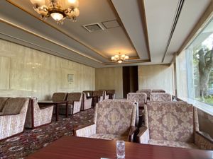 足立美術館の中にある喫茶店、翆

大きな窓で枯山水ゆっくりとみれるの贅沢〜...