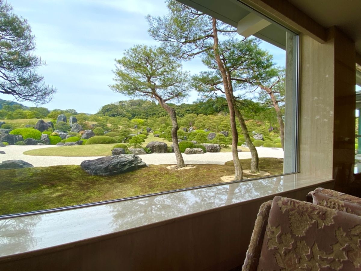 足立美術館の中にある喫茶店、翆

大きな窓で枯山水ゆっくりとみれるの贅沢〜...