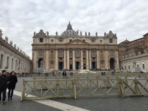 イタリア・ローマ「ローマ旅行」の写真：バチカン大聖堂