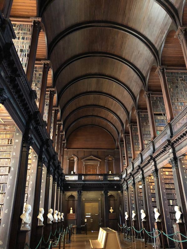 アイルランド・ダブリン「ダブリン旅行」の写真：トリニティカレッジ、ダブリン城、テンプルバー