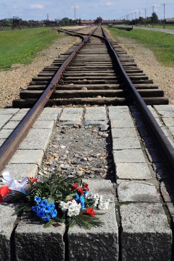 ポーランド・ワルシャワ「アウシュビッツへの旅」の写真：撮影スポット多い