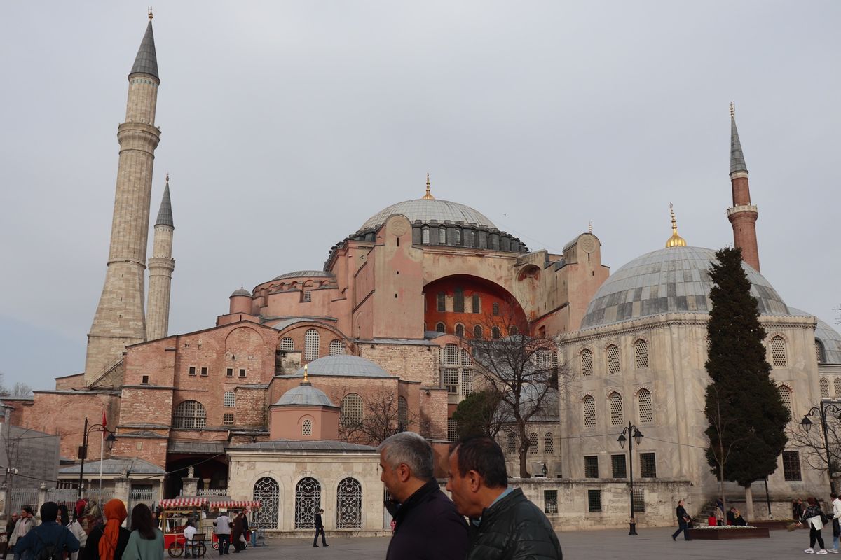 
アヤソフィア
スルタンアフメト・モスク

やっとイスタンブール！

