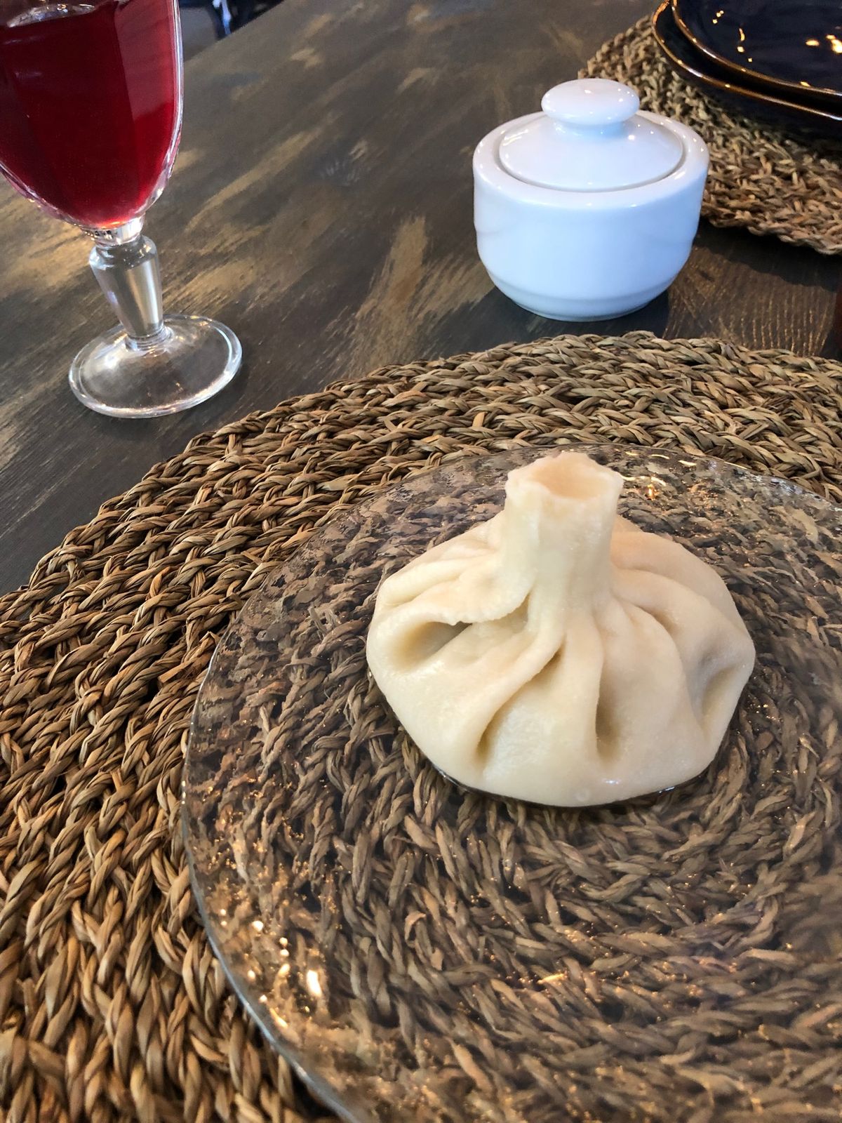 最後の夕食はジョージア🇬🇪料理店へ。
英語メニューもないお店で何とか食べた...