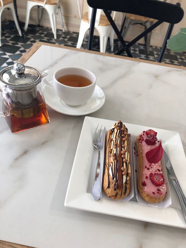 ロシア連邦・ウラジオストク「ウラジオストク の旅」の写真：グム百貨店裏にある、エクレア専門店でティ...