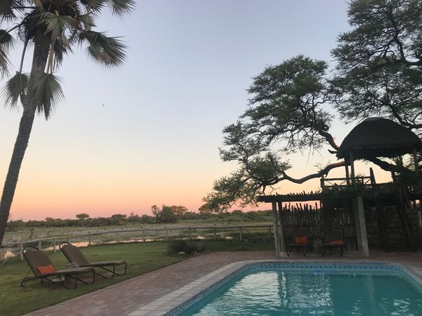 ナミビア・ウィントフック「ナミビア ドライブ旅」の写真：オングマブッシュキャンプは宿泊者も少なめ...