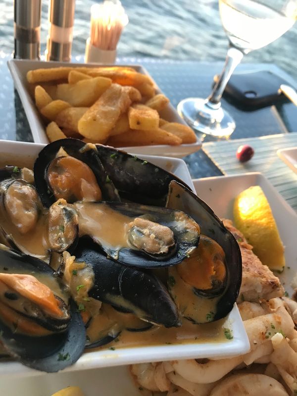 ナミビア・ウィントフック「ナミビア ドライブ旅」の写真：スワコップムントのおしゃれレストランje...