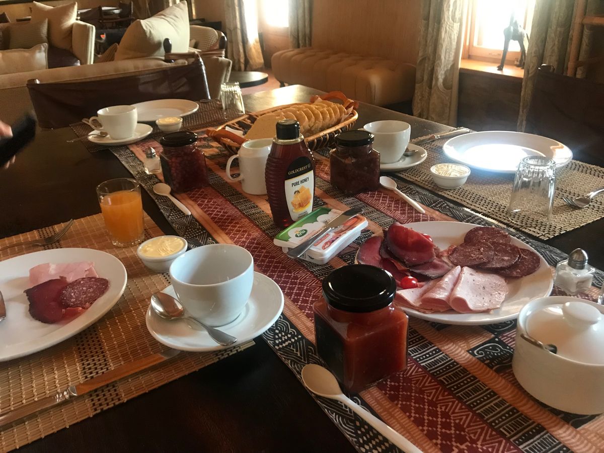 エトーシャから一路ウィントフックへ。初めて通るB1という舗装された立派な道...