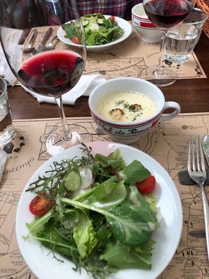 ランチはビストロ・ミルプランタン。
甲州富士桜ポーク、美味しかった😊