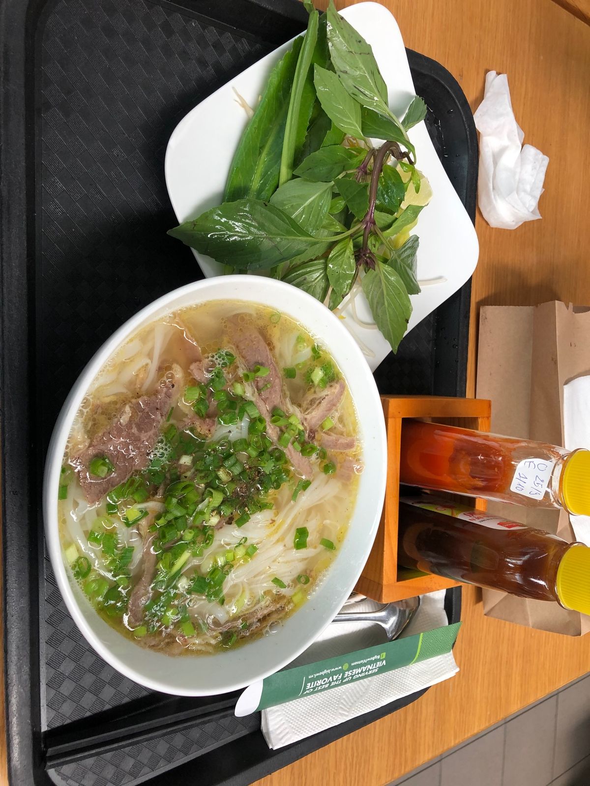 Da Nang
朝イチでビーチへ行き、
空港でお昼を食べてHanoiへ✈️