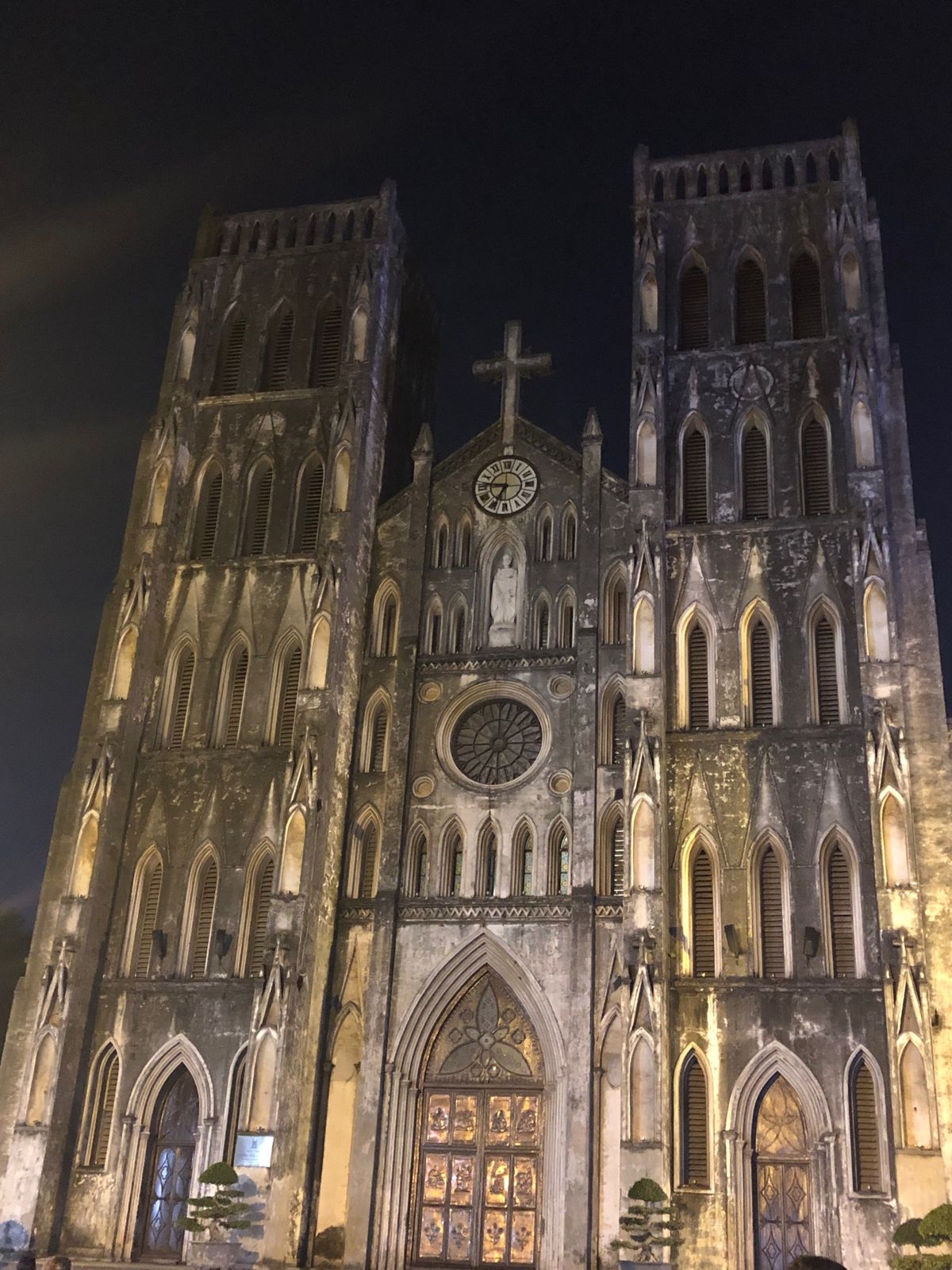 ハノイ 大教会と
近くのコーヒーショップ☕️