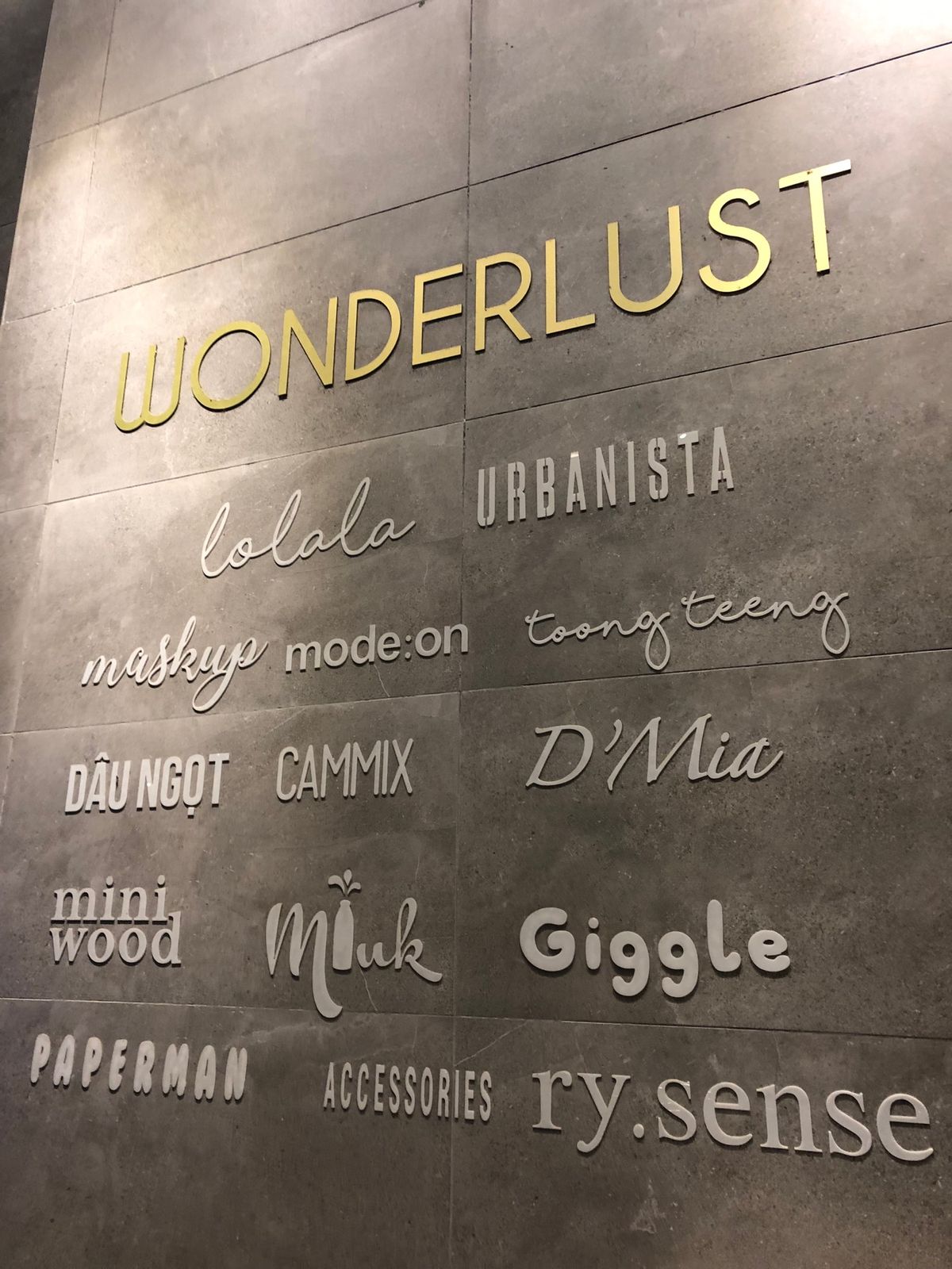 wonderlust☕️(Da Nang)
ハン市場で歩き疲れたので、カフ...