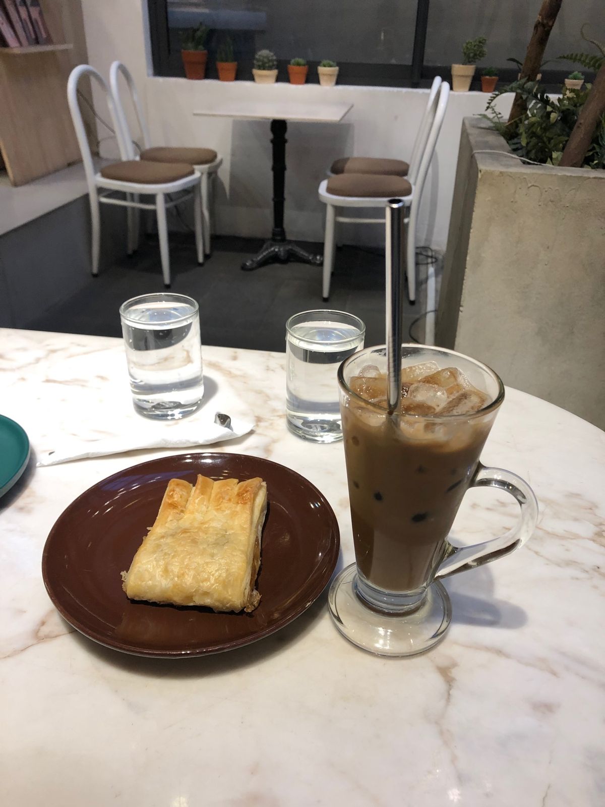 wonderlust☕️(Da Nang)
ハン市場で歩き疲れたので、カフ...