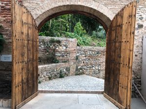 Alhambra palace(Granada🇪🇸)
朝からヘネラリフェ(...