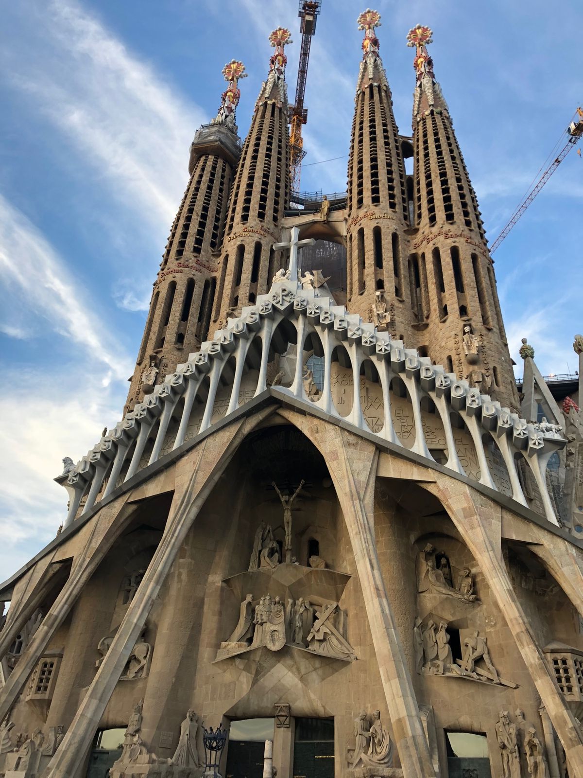 朝イチでアルハンブラ宮殿に行った後に
Granada🚌→Malaga✈️→...