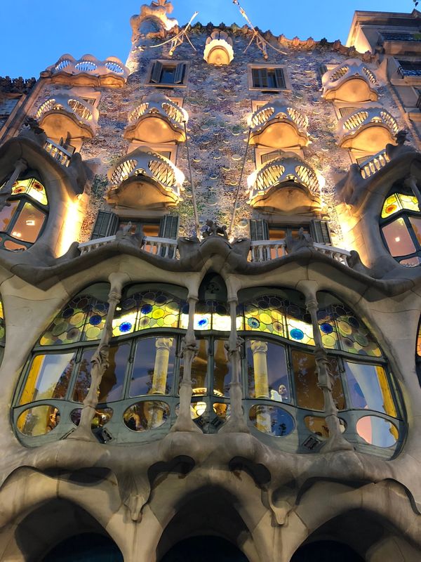 スペイン・バルセロナ「Spain周遊, 半分一人旅」の写真：Casa Batllóへ行き
Catal...
