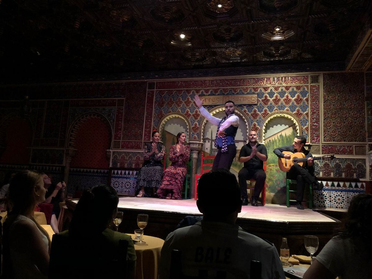 IbizaからMadridへ最後の国内移動✈️
スペイン最後の夜は、フラメ...