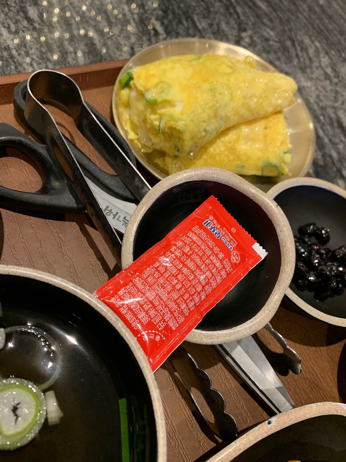 ★2日目
朝食は、momHOUSEで軽くコーヒー飲んで、
『congred...