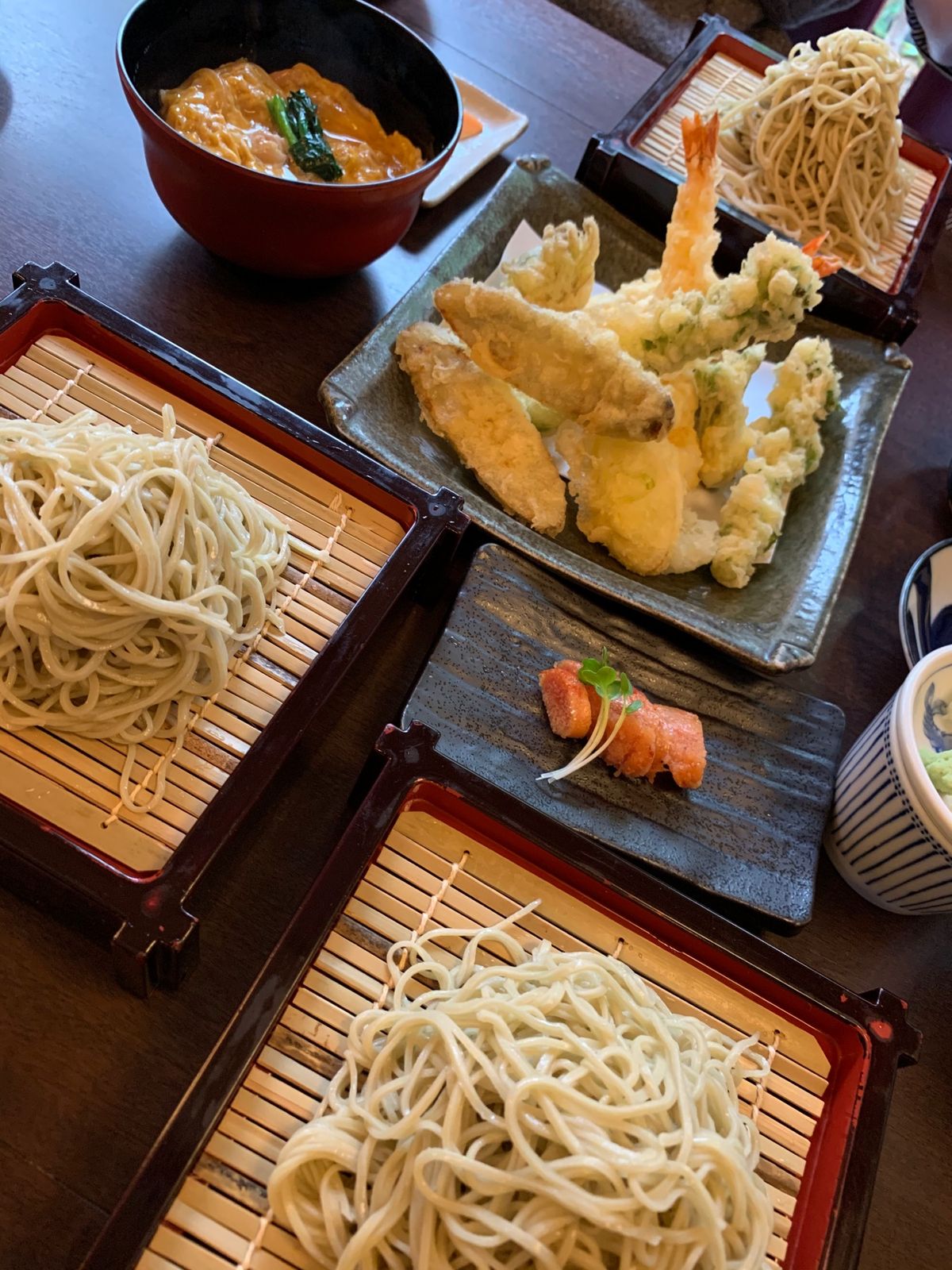 ★1日目 
美味しかった😋店員さんも感じが良い👍

📍信州そば　むらた