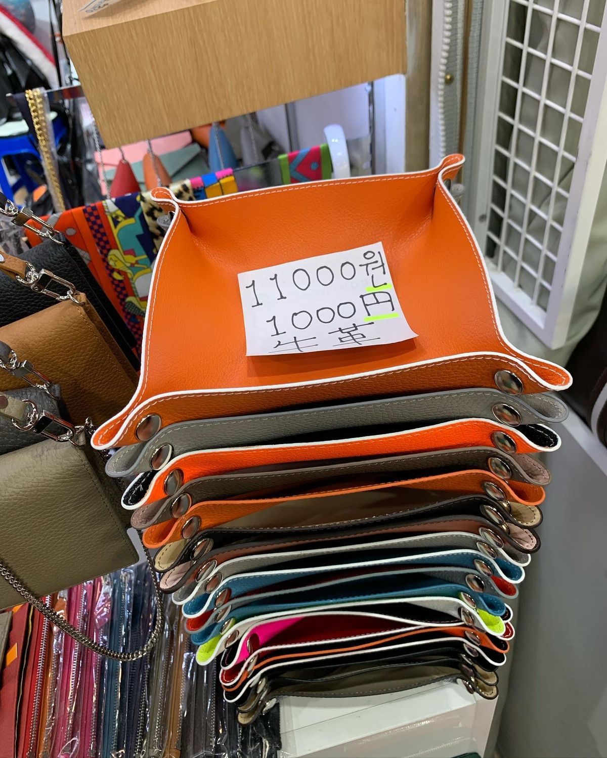 ★2日目

早起きして荷物預けてから、東大門に移動。