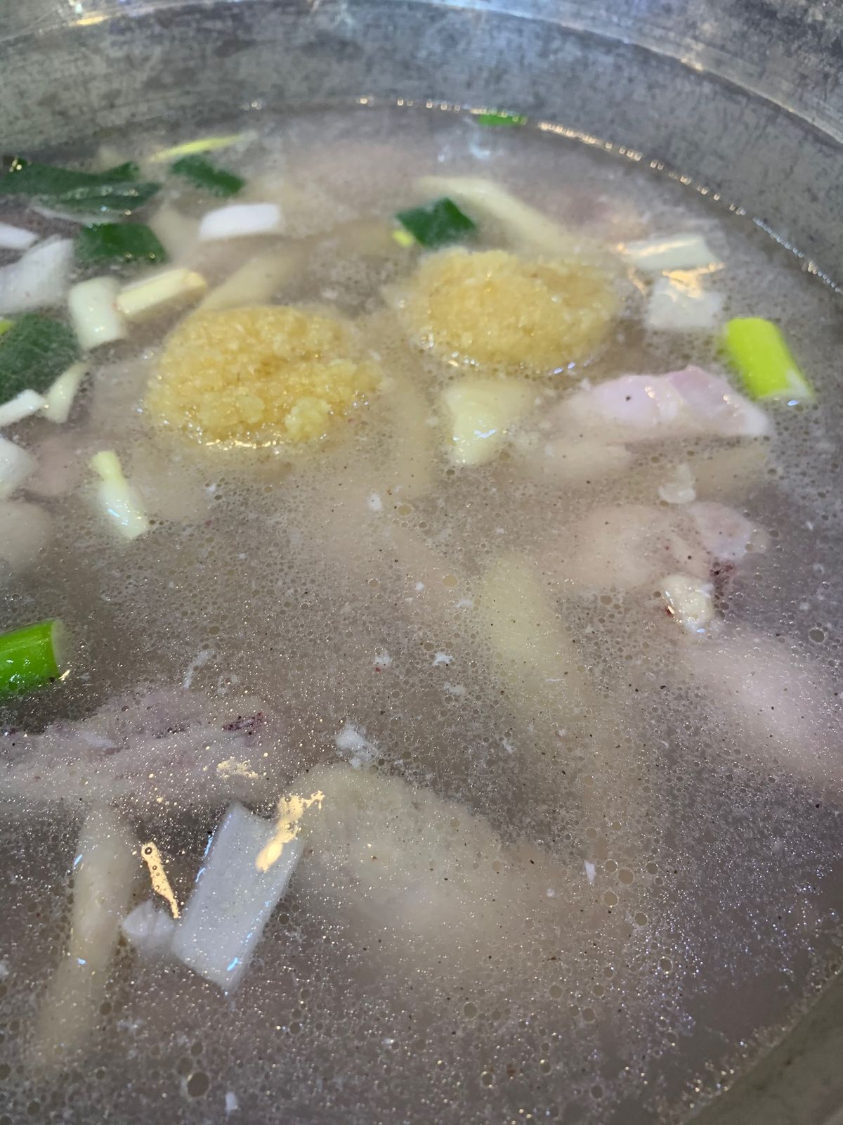 ★1日目

タッカンマリ何度食べても美味しい😋
人数分のニンニクを投入🧄
...