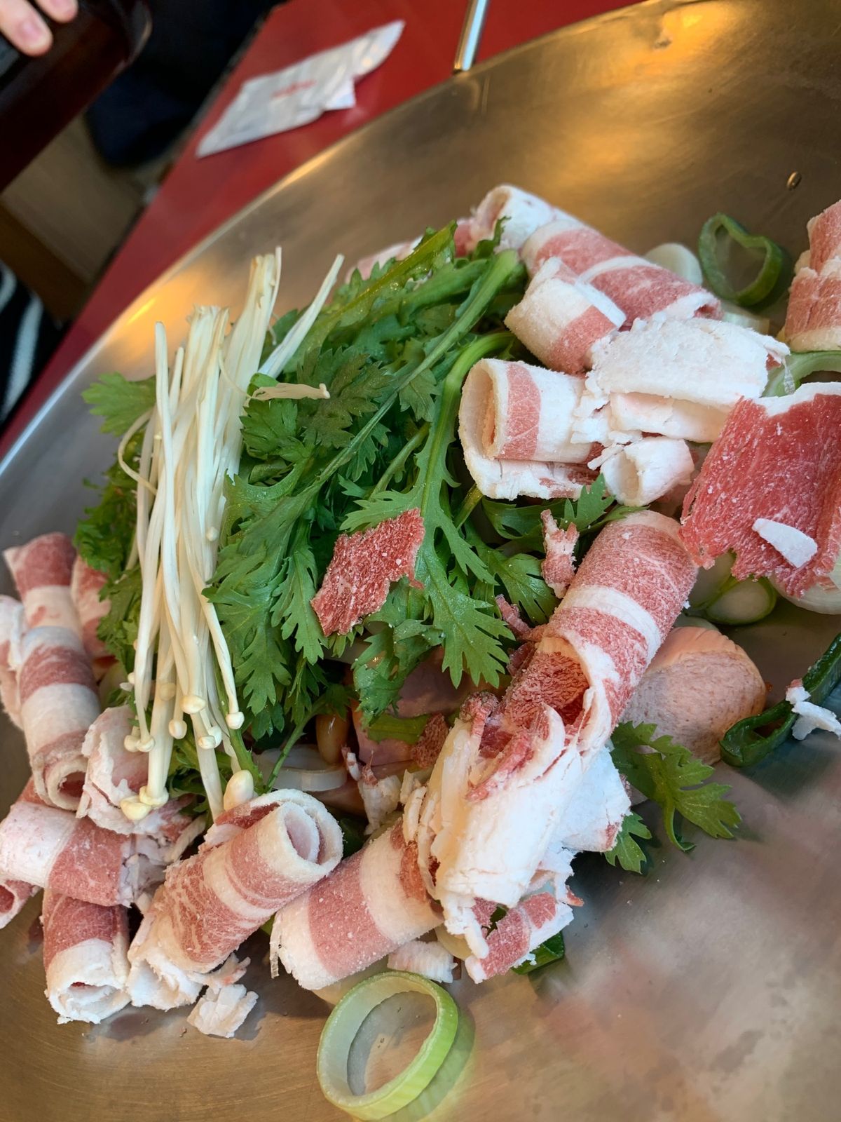 ★2日目

モーニングプデセット🤣

📍ノルブプデチゲ＆チョルパングイ 