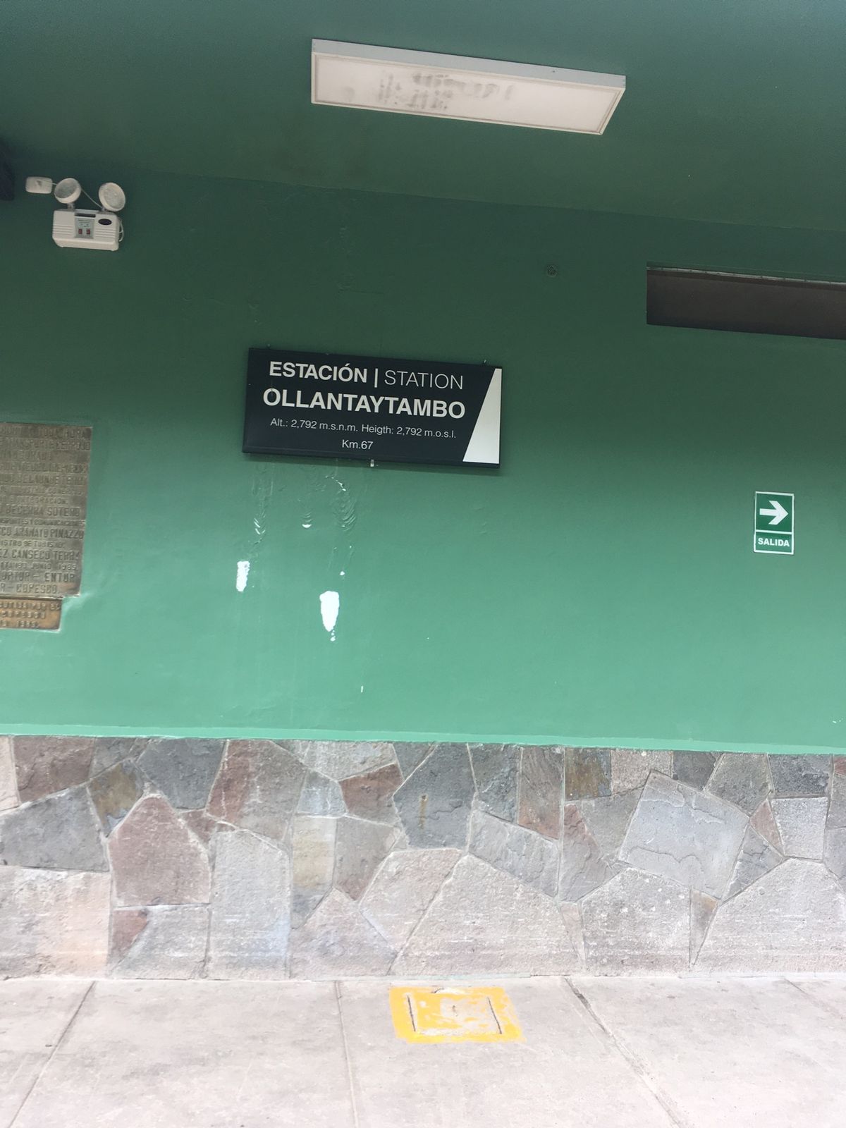 オリャンタイタンボからペルーレイルにのってマチュピチュへ