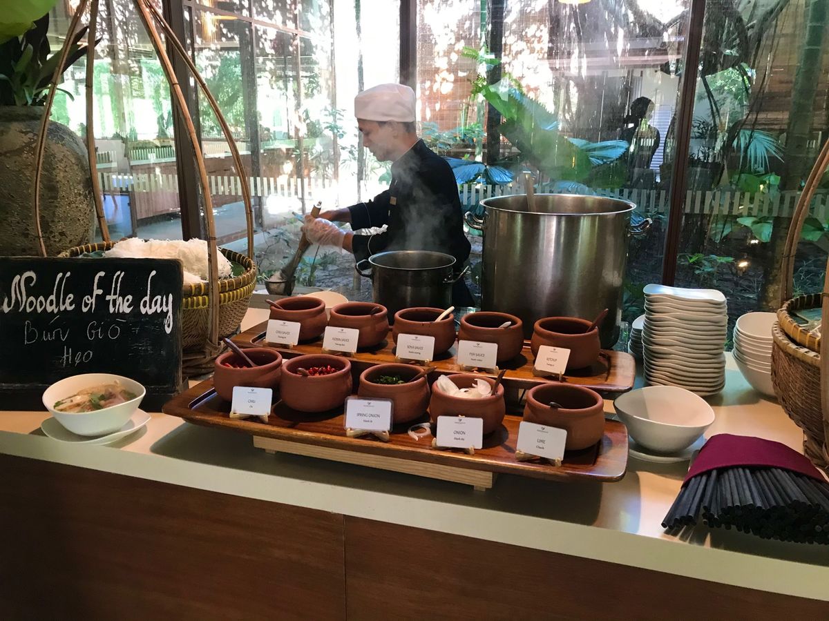 フュージョンリゾートの朝ごはん
1日目は部屋で2日目はレストランで食べまし...
