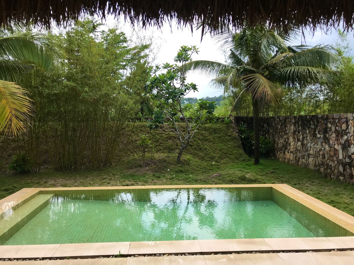 フュージョンリゾートフーコック
このリゾートに2泊宿泊。
各バンガローにプ...