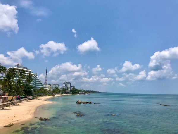 ベトナム・フーコック「ベトナム　フーコック島バイクレンタル旅」の写真：フーコック島をツーリング🛵
2日から2泊...