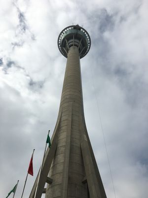 世界遺産と新しいものが融合されたパワフルな街でした。