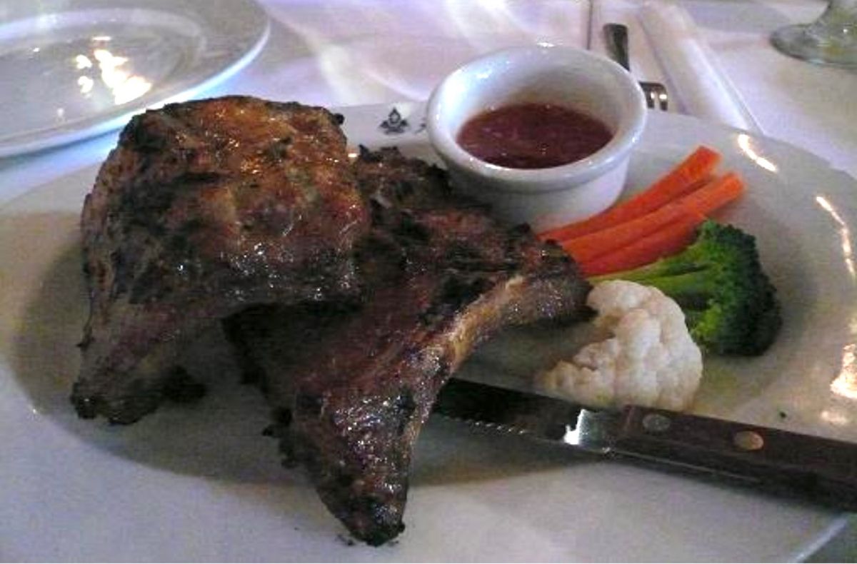 ★1日目

ハワイに行ったら必ず食べに行ったタイ料理のお店。

調べたら、...