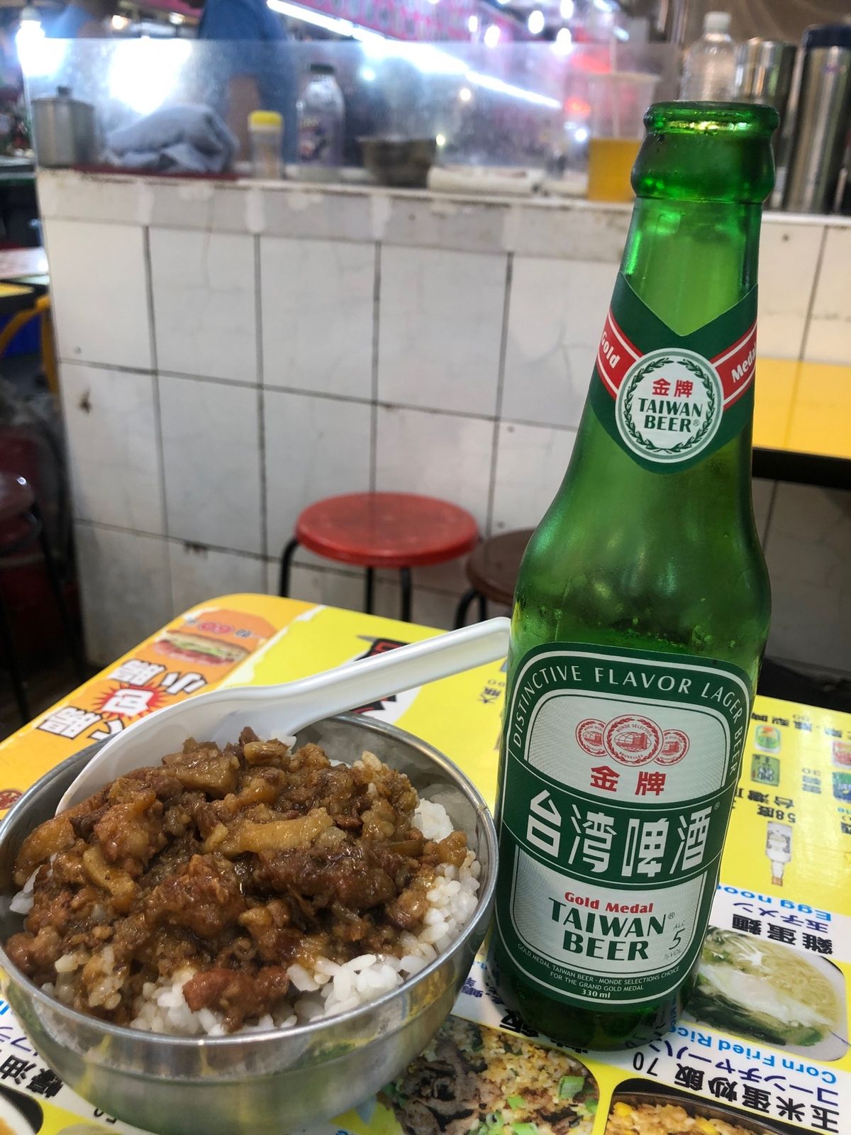 食べてみたら美味しくてびっくり臭豆腐。
フワサク台湾ドーナツ。
本場のルー...