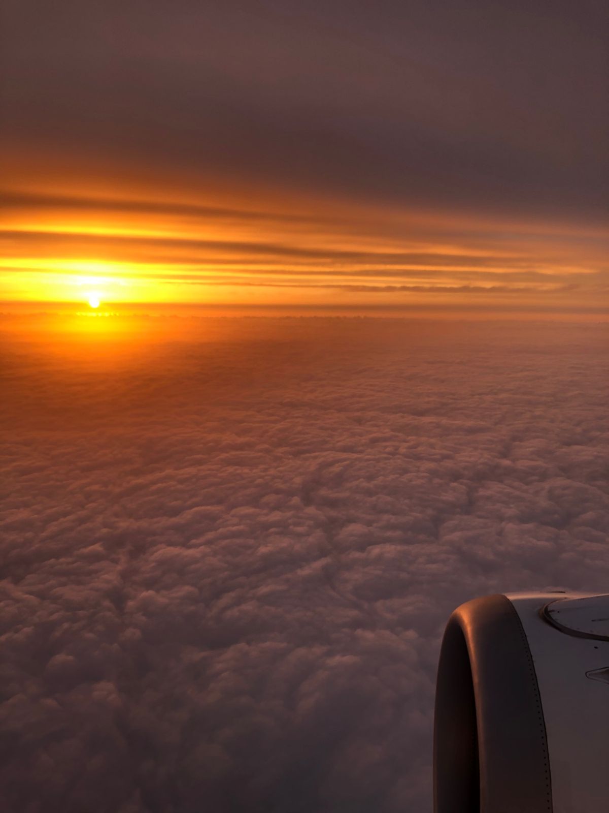 秋田空港から帰路に
夕日がきれい🌇