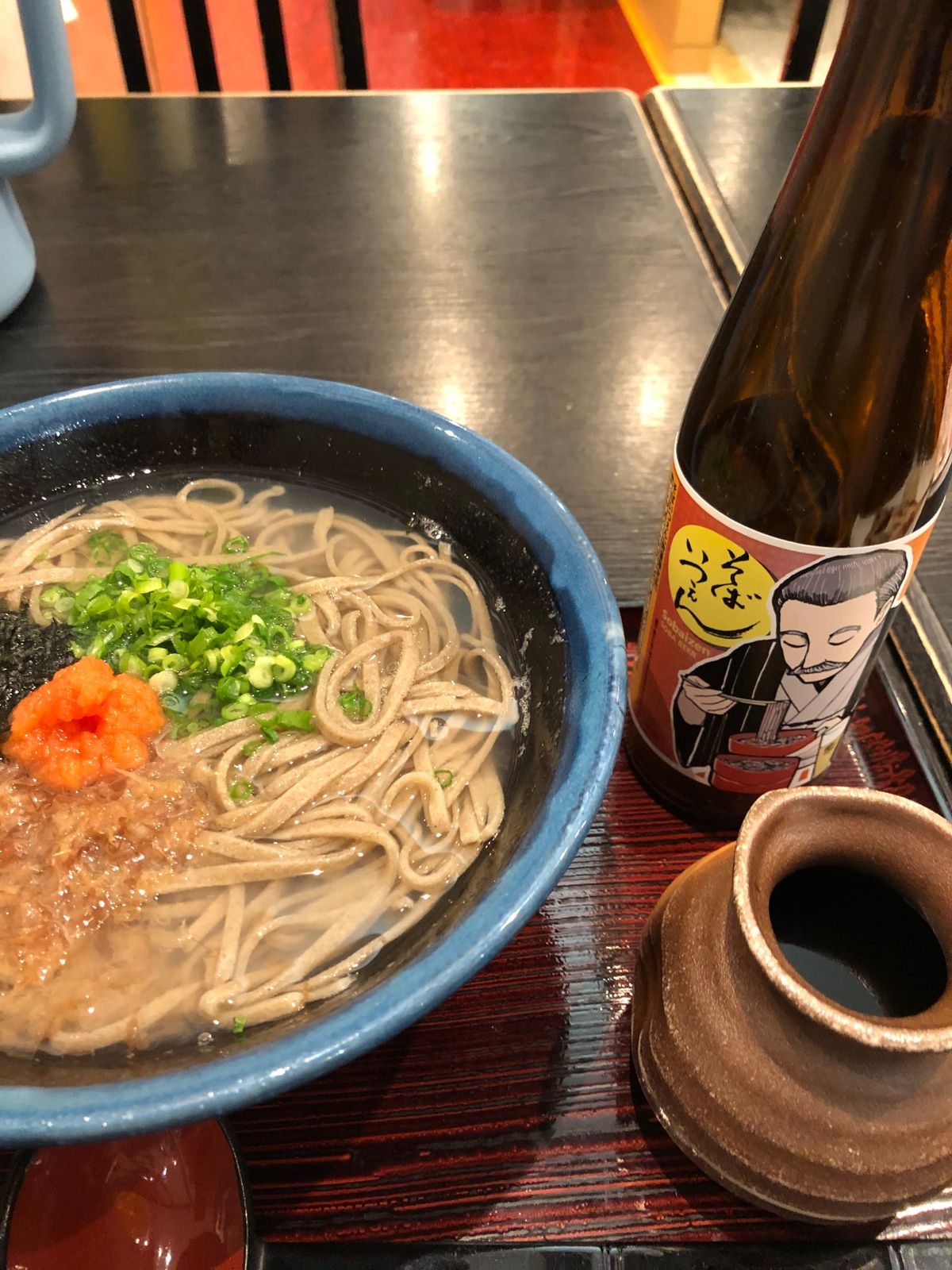 空港でいっぱい飲んで大阪への帰路につきました