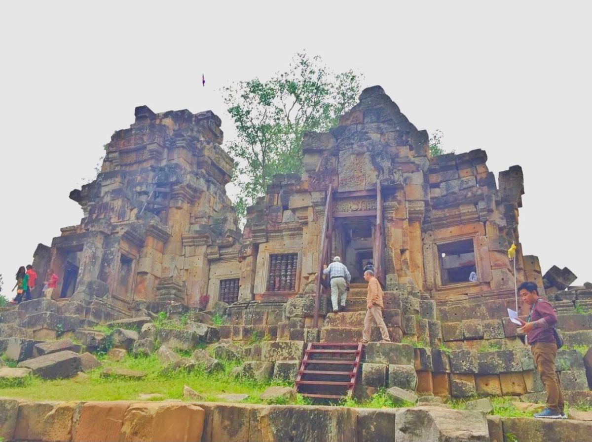 20th Nov. 2016 pic📷

Wat Ek Phnom
ワット...
