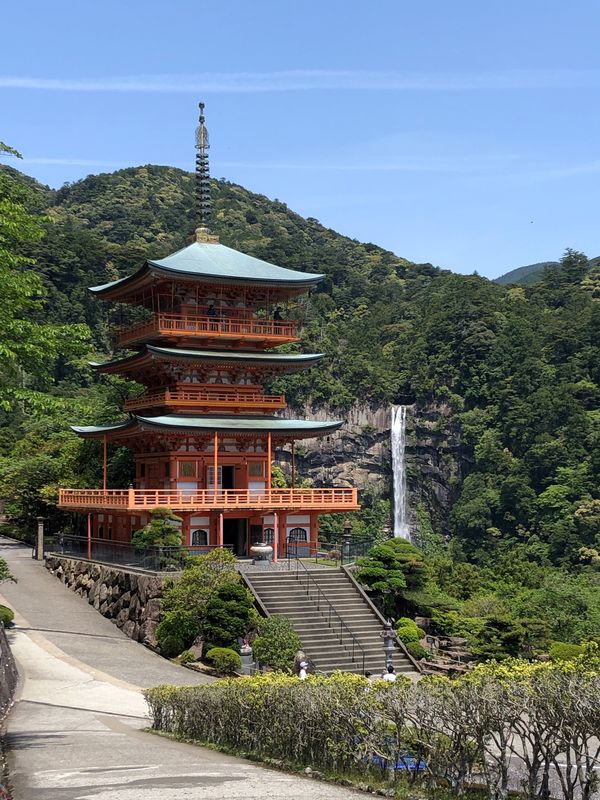 日本「和歌山県▶︎三重県 車中泊の旅」の写真：那智の滝