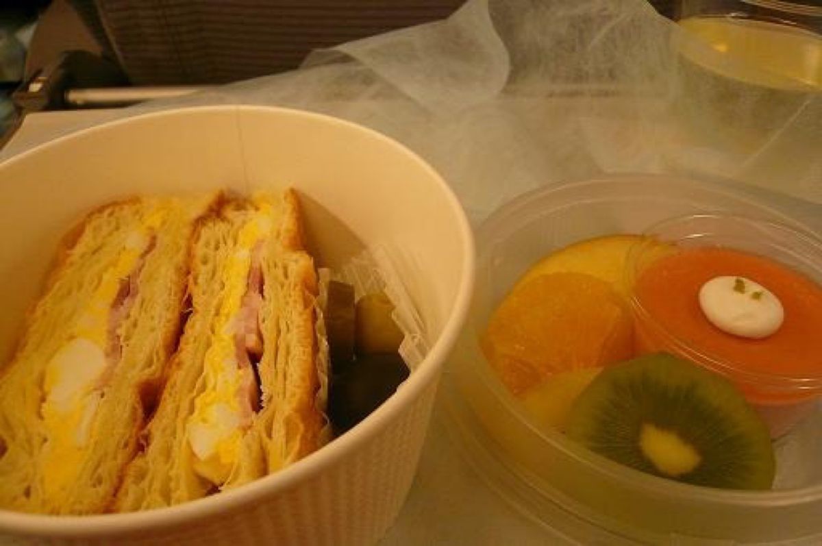 ★3日目

午前５時グアム発✈️
午前１時４０分ロビー集合。
グアムはこれ...