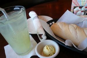 ★2日目

夜は【TONY ROMA‘S 】へ。
お目当てはベイビーバック...