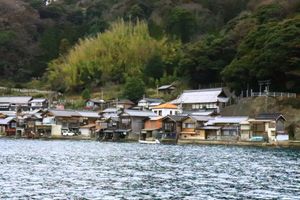 
日本で最も美しい村
京都府伊根町

船屋

