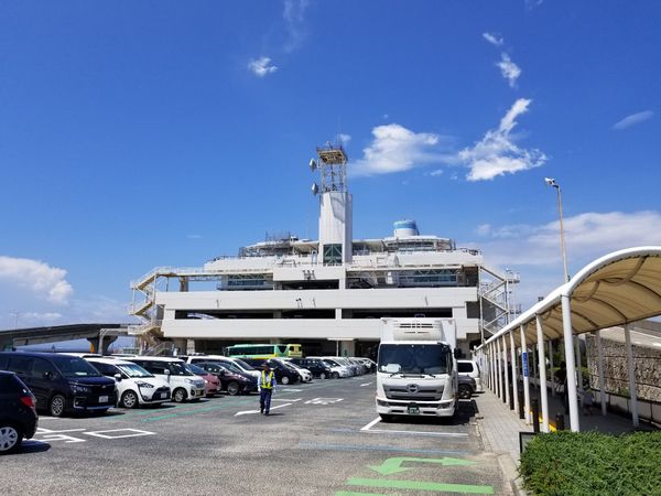 ベトナム・ダナン「ダナンへの旅」の写真：成田経由で行ったので海ボタルによってみた