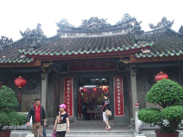 ベトナム・ホイアン「ベトナム」の写真：ホイアン旧市街　福建会館
ジャングルみた...