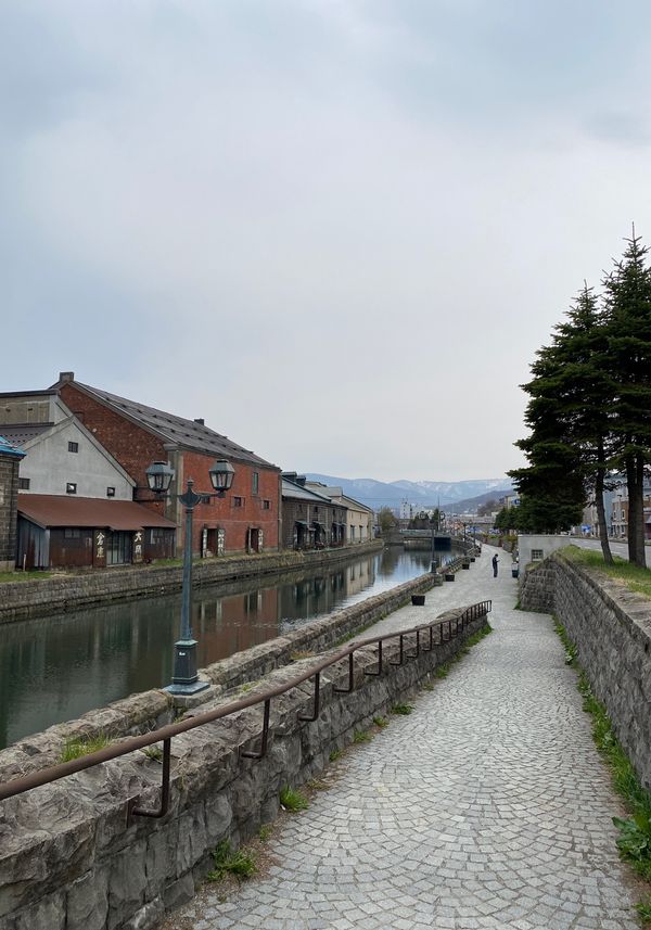 日本・北海道「急遽思い立って北海道」の写真：運河を観て電車の時間までちょっと休憩。