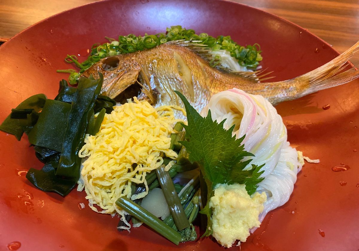 3日目のお昼は五志喜さんの郷土料理鯛そうめん。
